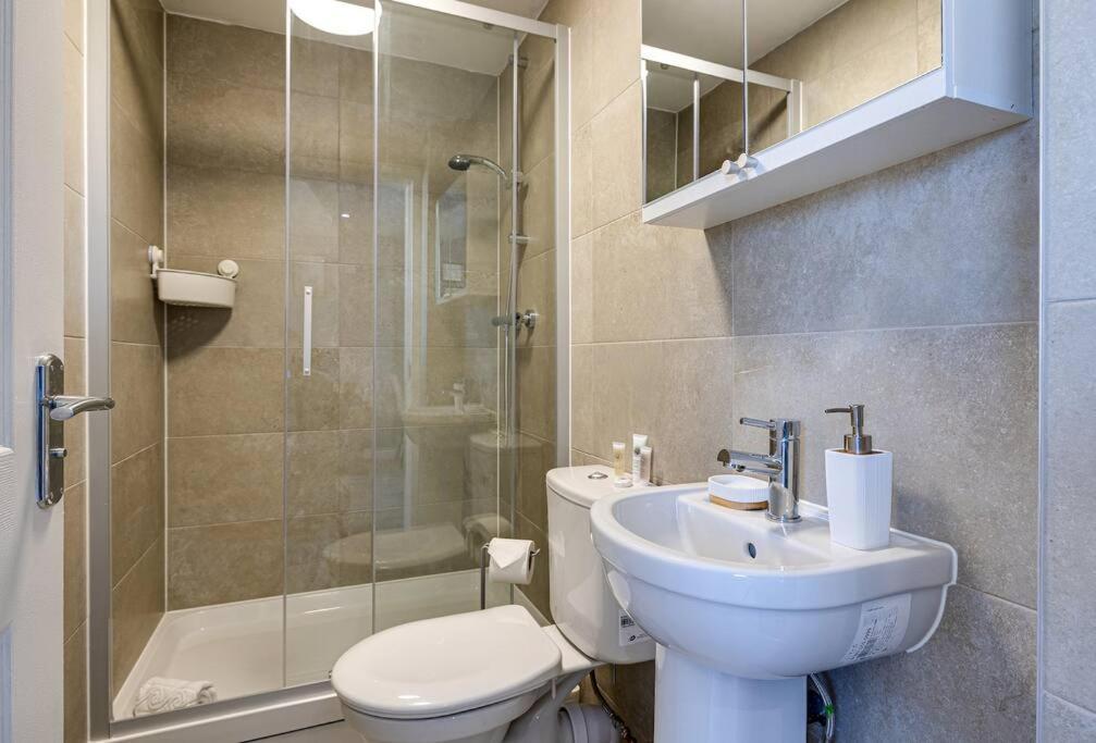 Entire 1 Bed Apt In The Centre Of Stockport Exterior foto